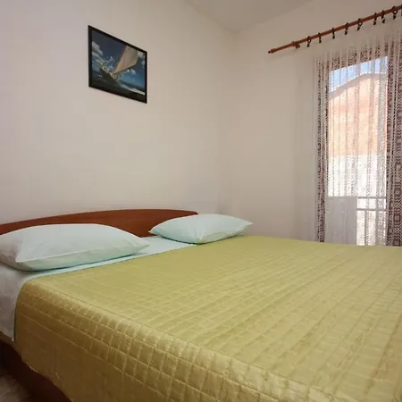 With A Parking Space Turanj, Biograd - 6212 Apartman *