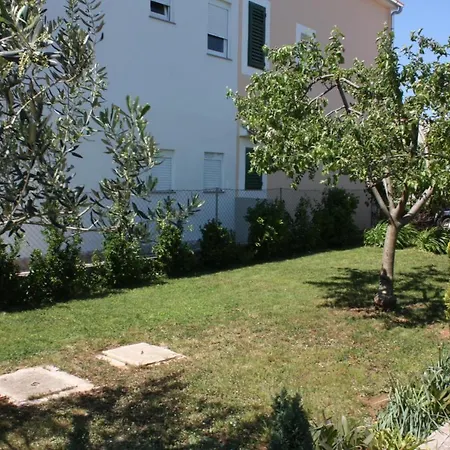 With A Parking Space Turanj, Biograd - 6212 * Turanj