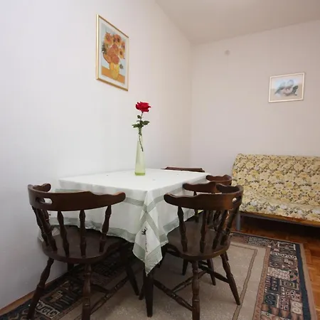 Διαμέρισμα With A Parking Space Turanj, Biograd - 6212 Turanj